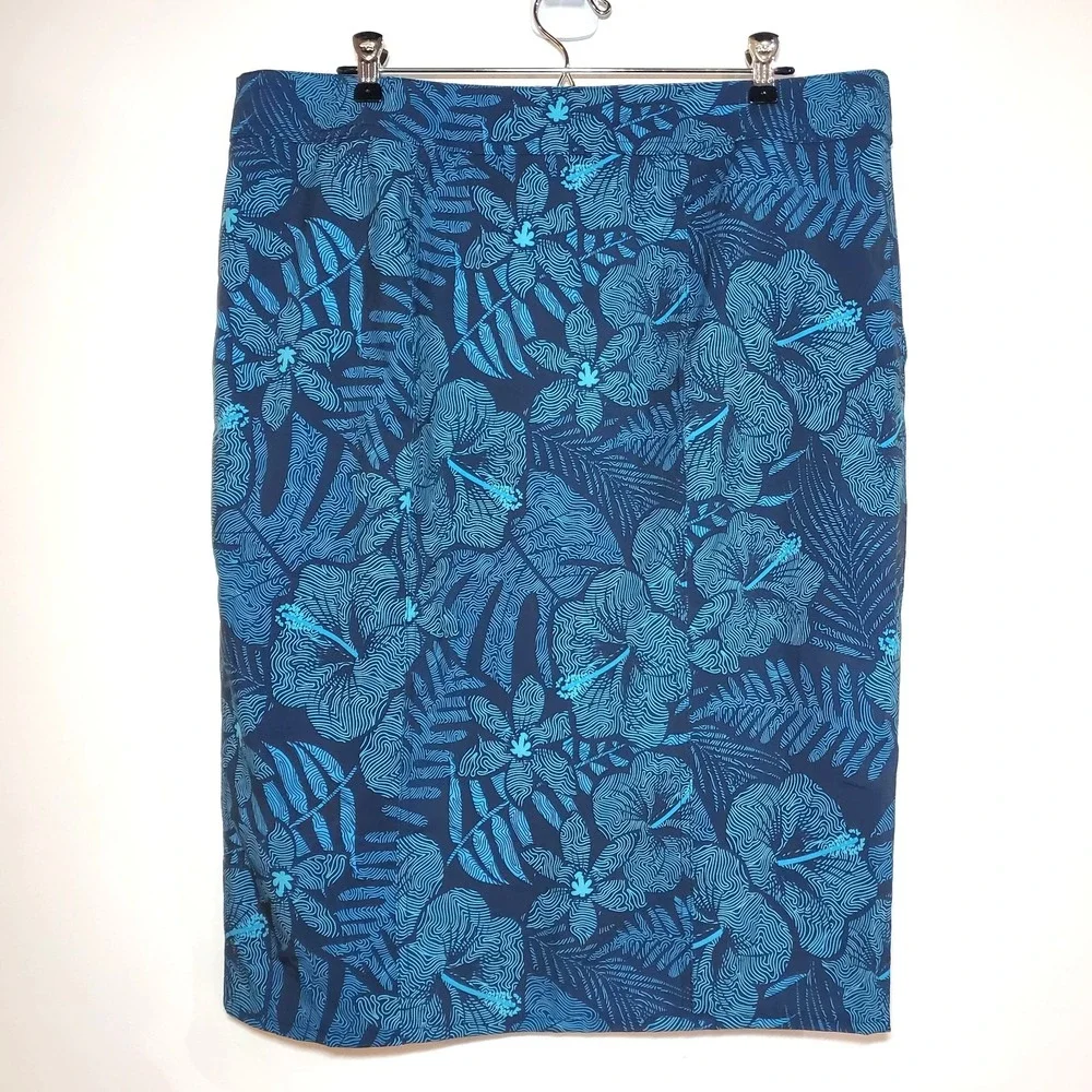 RipSkirt Hawaii Wrap Skirt Length 3 Maui‎ Moonlight Blue Tropical Floral Size XL